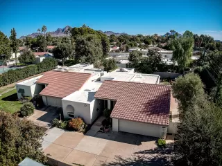 Photo #1: 6139043 Listing 