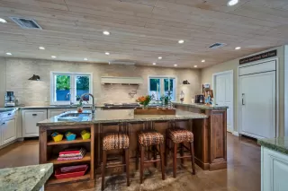 Photo #5: 6139043 Listing 