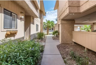 Photo #3: 6139113 Listing