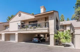 Photo #5: 6139113 Listing