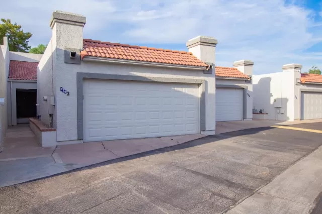 MLS: 6139356 Condo For Sale