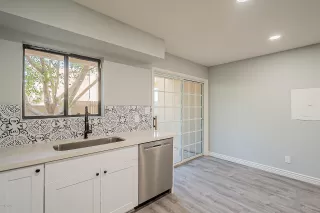 Photo #3: 6139403 Listing 