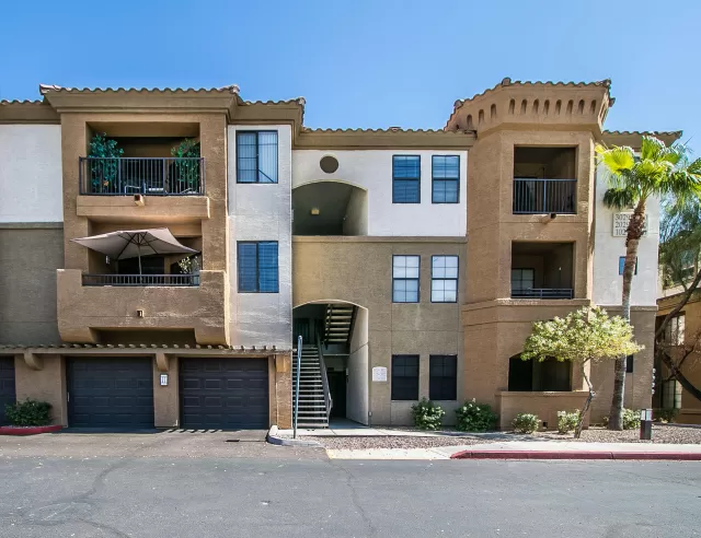 MLS: 6139712 Condo For Sale