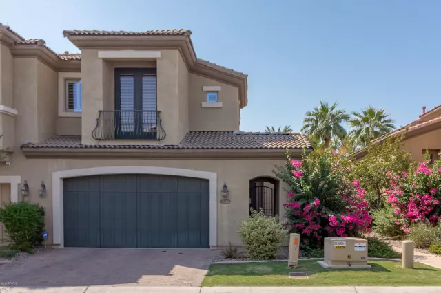 MLS: 6139722 Condo For Sale