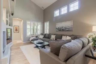 Photo #5: 6139722 Listing