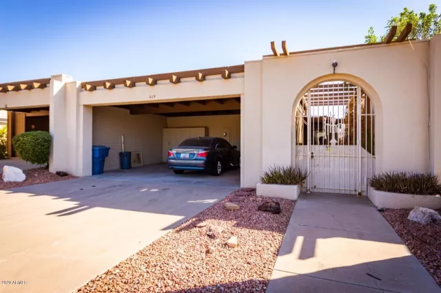 MLS: 6139842 Condo For Sale