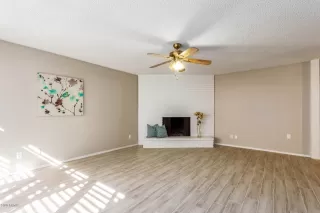 Photo #6: 6139842 Listing