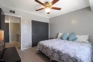 Photo #4: 6139866 Listing