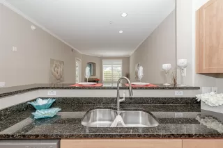 Photo #4: 6139934 Listing 