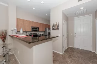 Photo #6: 6139934 Listing 