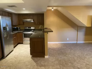 Photo #2: 6139983 Listing