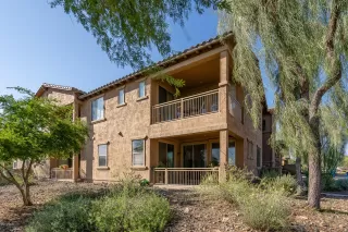 Photo #2: 6140000 Listing