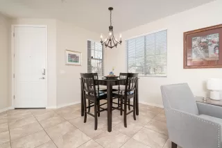 Photo #4: 6140000 Listing