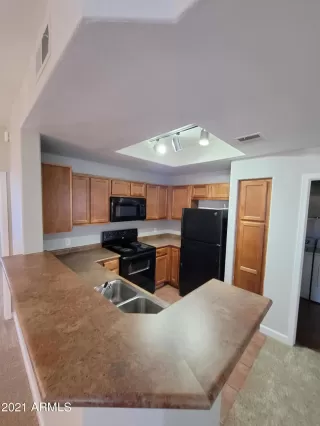 Photo #1: 6140068 Listing 