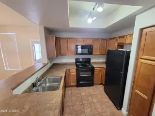 Photo #2: 6140068 Listing 