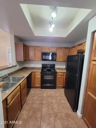 Photo #4: 6140068 Listing 