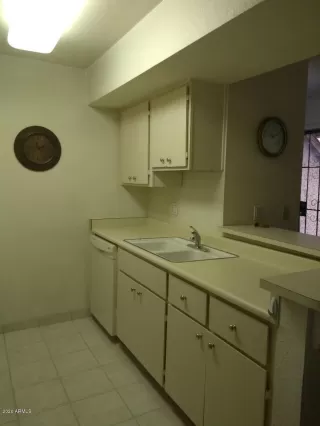 Photo #3: 6140094 Listing