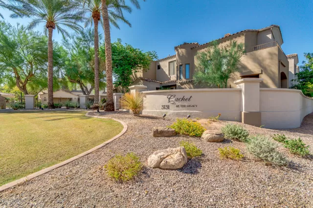 MLS: 6140146 Condo For Sale