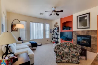 Photo #3: 6140146 Listing