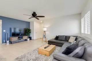 Photo #3: 6140164 Listing