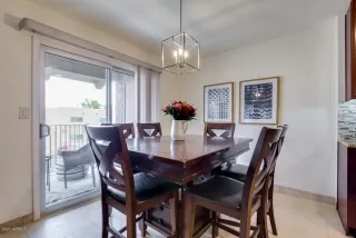 Photo #5: 6140164 Listing