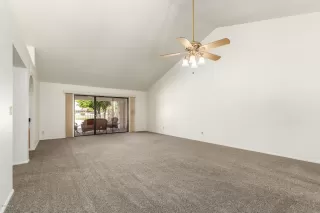 Photo #2: 6140172 Listing