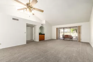 Photo #4: 6140172 Listing