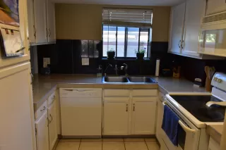 Photo #2: 6140209 Listing