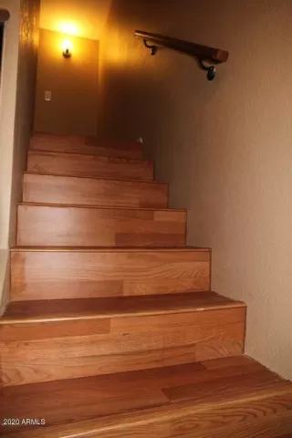 Photo #6: 6140209 Listing