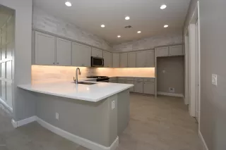 Photo #6: 6140250 Listing 
