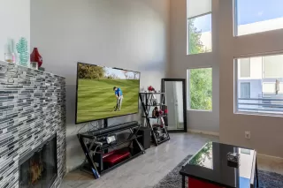 Photo #4: 6140251 Listing