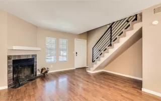 Photo #4: 6140356 Listing