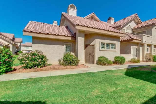MLS: 6140452 Condo For Sale