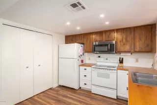 Photo #2: 6140531 Listing