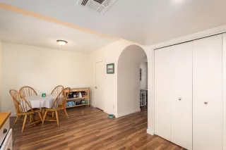 Photo #6: 6140531 Listing