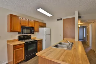 Photo #4: 6140538 Listing