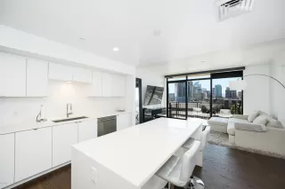 Photo #3: 6140587 Listing 