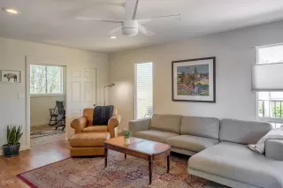 Photo #2: 6140777 Listing