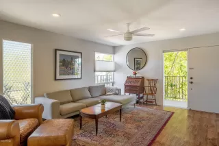 Photo #3: 6140777 Listing