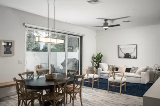 Photo #6: 6140894 Listing