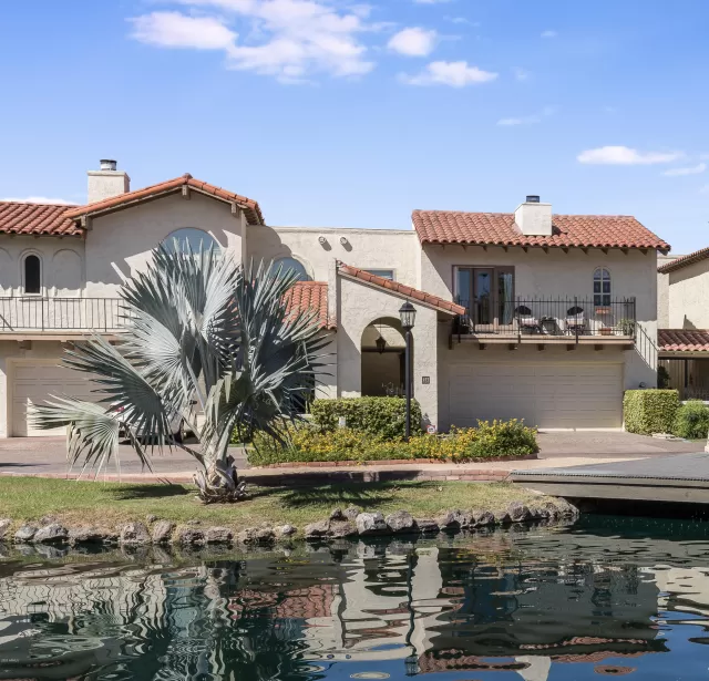 MLS: 6140929 Condo For Sale