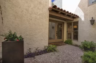 Photo #4: 6140929 Listing 