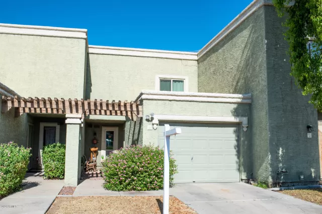 MLS: 6141080 Condo For Sale