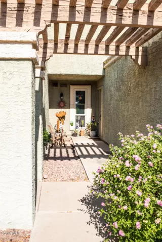 Photo #1: 6141080 Listing 