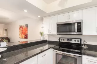 Photo #2: 6141173 Listing