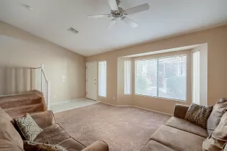 Photo #3: 6141302 Listing