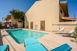 Photo #5: 6141328 Listing