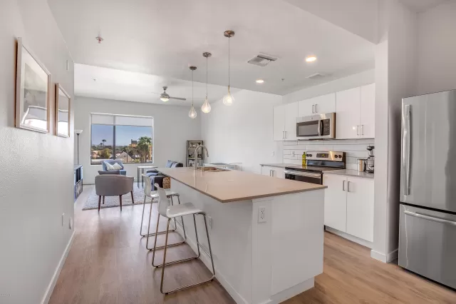 MLS: 6141506 Condo For Sale