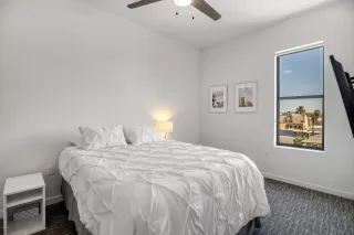 Photo #6: 6141506 Listing