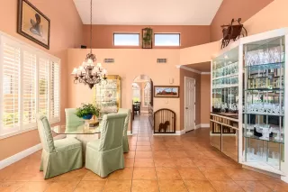 Photo #2: 6141531 Listing